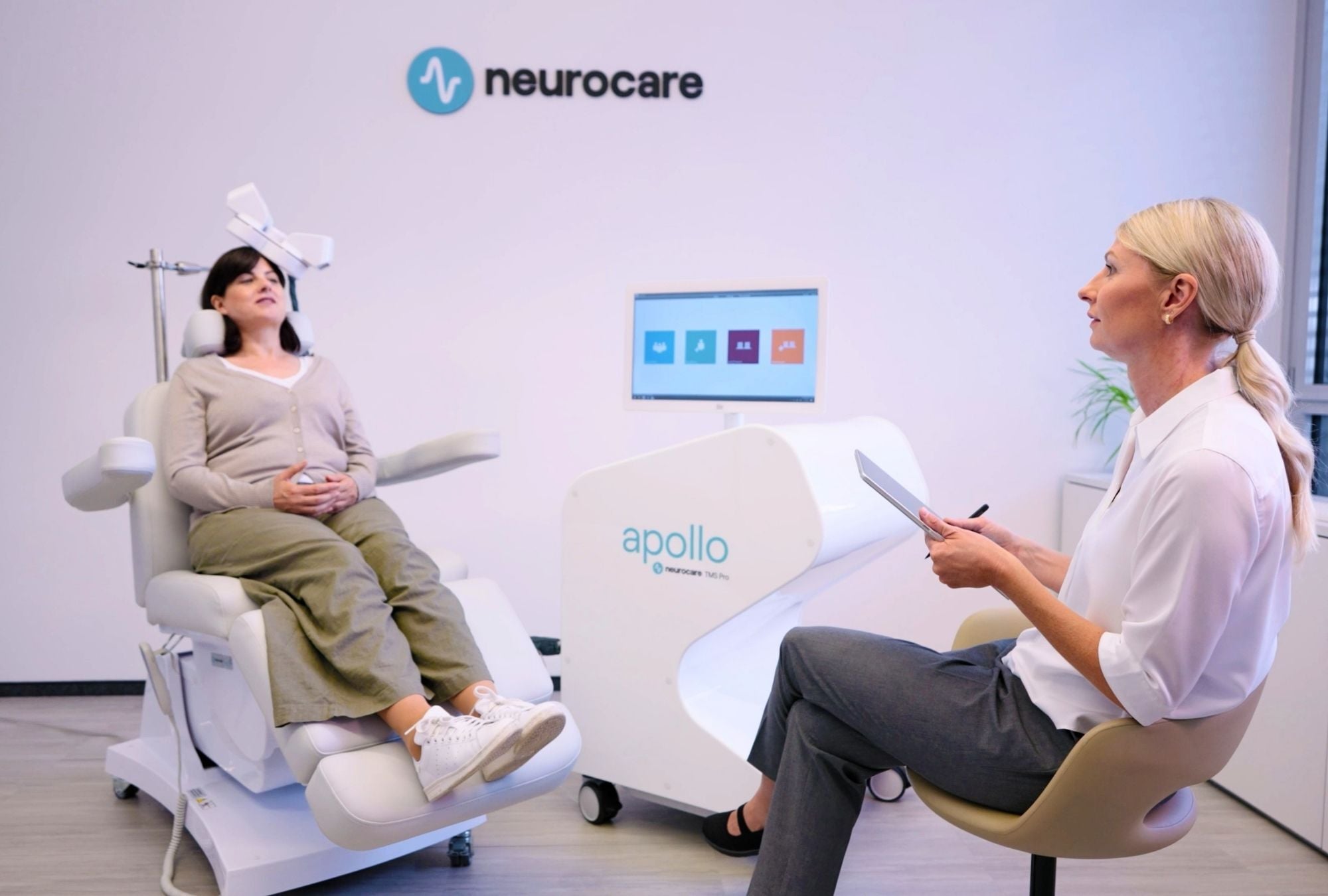 apollo-tms-pro-patient-clinician-setting